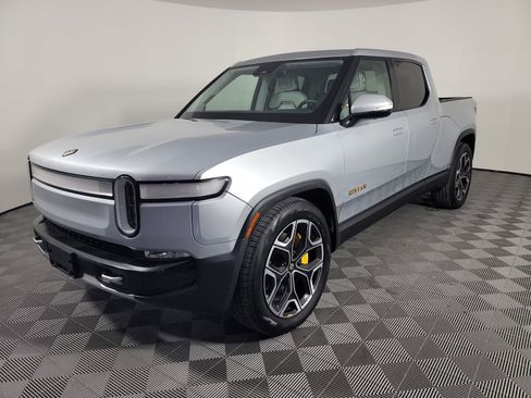 Used 2023 Rivian R1T Adventure image 1