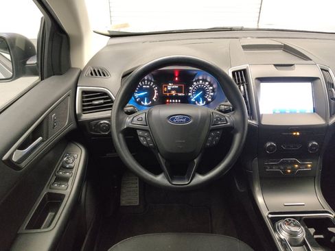 Used 2020 Ford Edge SE FWD image 22