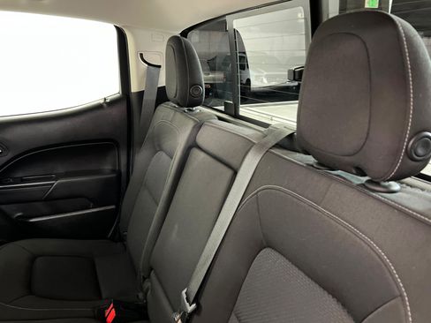 Used 2017 Chevrolet Colorado LT w/ LT Convenience Package RWD image 21
