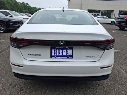 Certified 2023 Honda Accord LX image 5