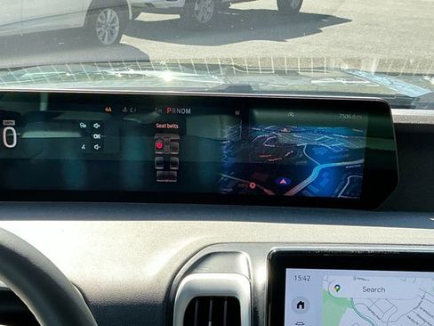 Used 2025 Ford Expedition Active image 14