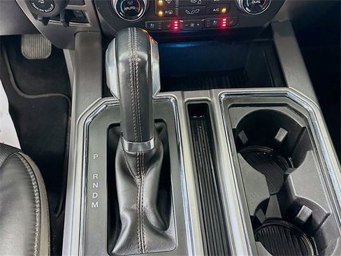 Used 2018 Ford F150 Platinum w/ Equipment Group 701A Luxury image 17