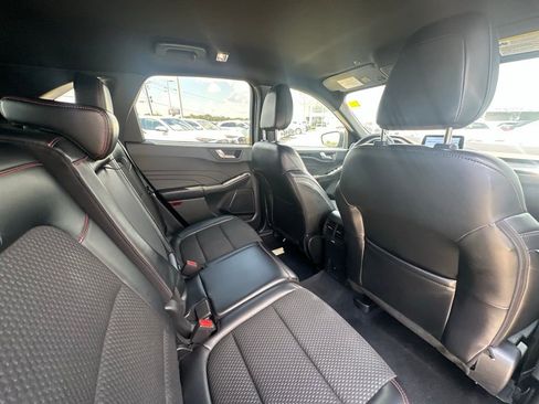 Used 2023 Ford Escape ST-Line image 25