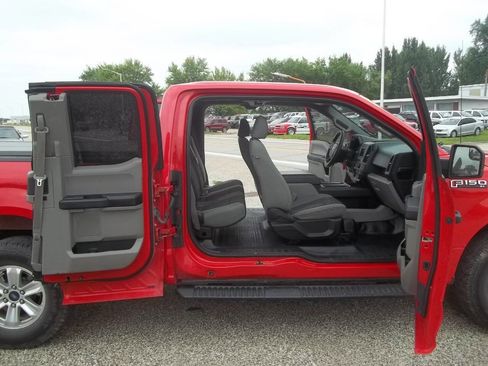 Used 2016 Ford F150 XL w/ Equipment Group 101A Mid image 8