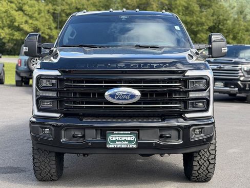 Used 2025 Ford F350 Platinum w/ Tremor Off-Road Package AWD/4WD image 2