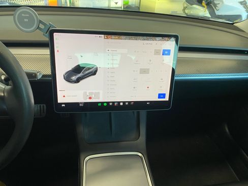 Used 2021 Tesla Model 3 Performance AWD/4WD image 15
