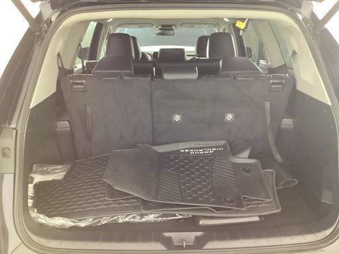 Used 2024 Toyota Grand Highlander AWD image 28