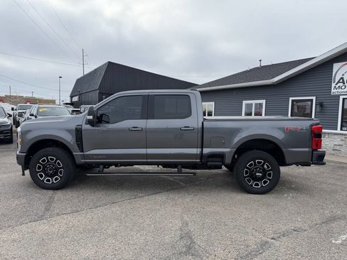 Used 2025 Ford F250 Platinum image 2