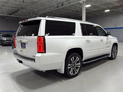 Certified 2018 Chevrolet Suburban Premier image 4