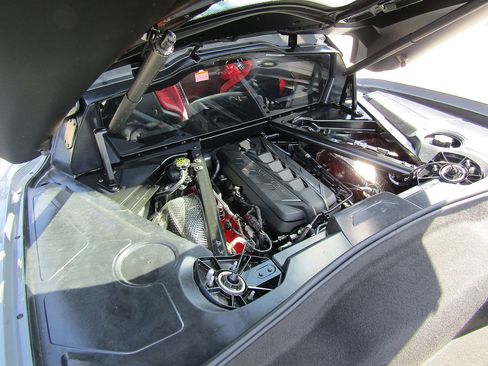 Used 2025 Chevrolet Corvette E-Ray w/ Stealth Interior Trim Package AWD/4WD image 20