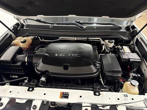 Used 2018 Chevrolet Colorado LT w/ LT Convenience Package RWD image 50