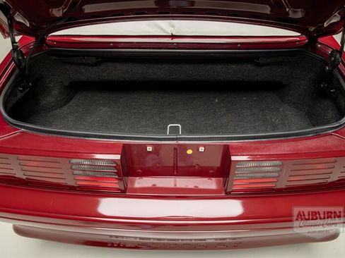 Used 1989 Ford Mustang GT RWD image 14