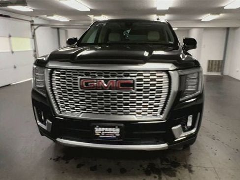 Used 2021 GMC Yukon Denali image 3