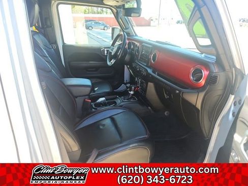 Used 2022 Jeep Wrangler Unlimited Rubicon w/ Cold Weather Group image 28