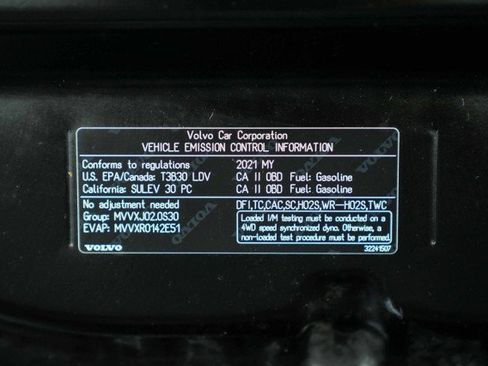 Used 2021 Volvo V90 T6 Inscription w/ Climate Package image 32