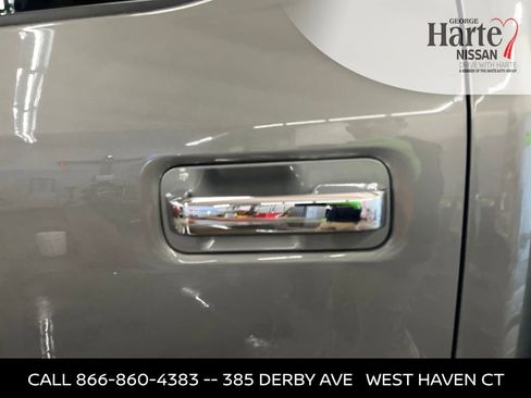 Used 2019 Ford F150 XLT w/ Equipment Group 302A Luxury AWD/4WD image 16