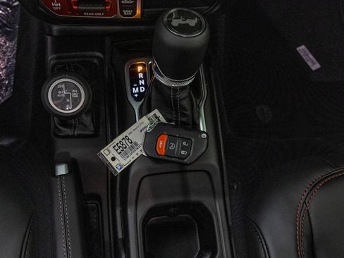 New 2026 Jeep Wrangler Unlimited Rubicon AWD/4WD image 26