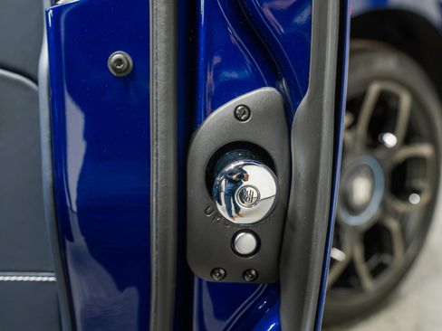 Used 2024 Rolls-Royce Cullinan Black Badge image 36