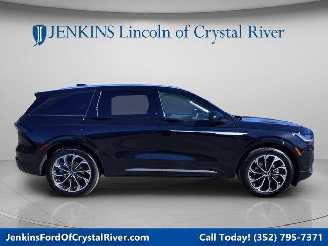 Certified 2024 Lincoln Nautilus Reserve AWD/4WD image 1