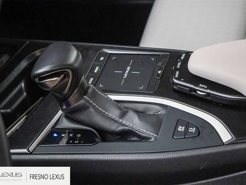 Used 2021 Lexus UX 250h image 20