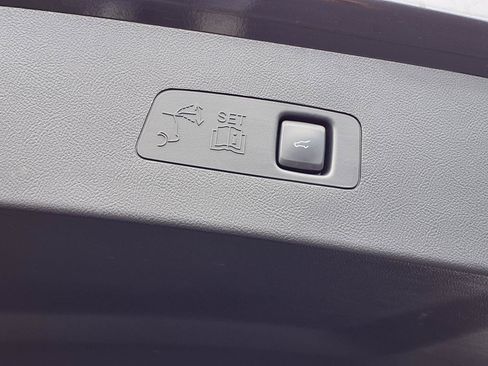 Used 2022 Lincoln Corsair FWD image 22