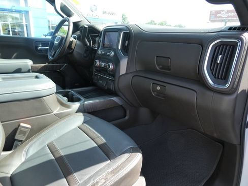 Certified 2021 GMC Sierra 1500 Denali w/ Denali Ultimate Package AWD/4WD image 16