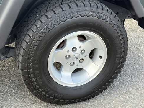 Used 2000 Jeep Wrangler Sport AWD/4WD image 25