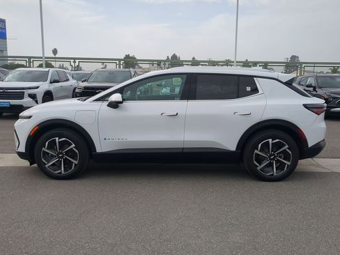 Used 2026 Chevrolet Equinox EV LT image 5