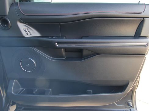 Used 2023 Ford Expedition Max Limited image 45