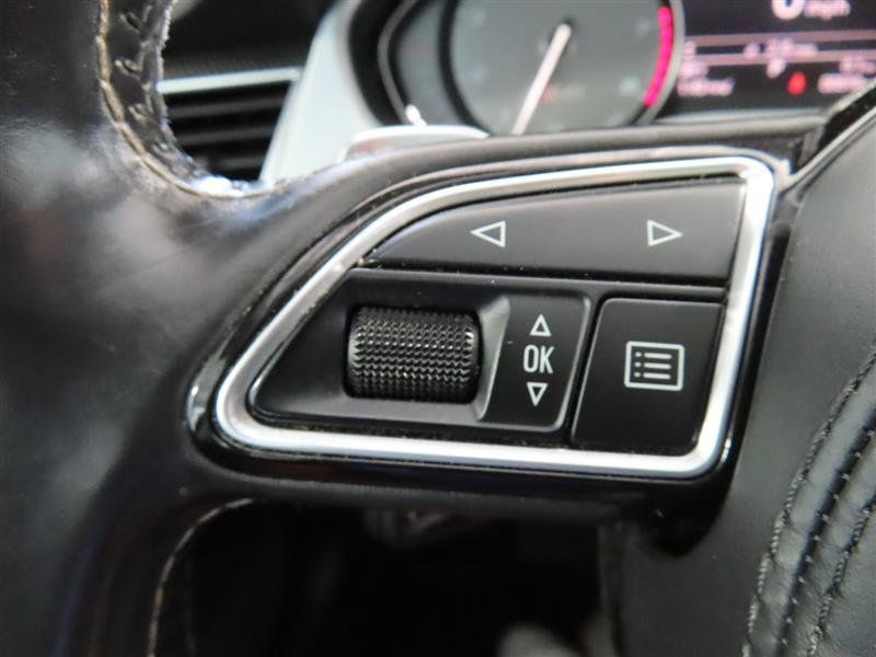 Used 2017 Audi S8 Plus AWD/4WD image 34