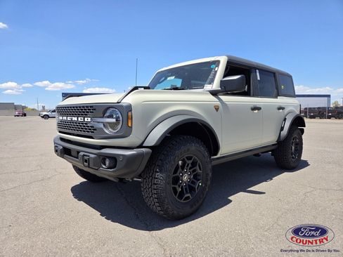 New 2026 Ford Bronco Badlands AWD/4WD image 2