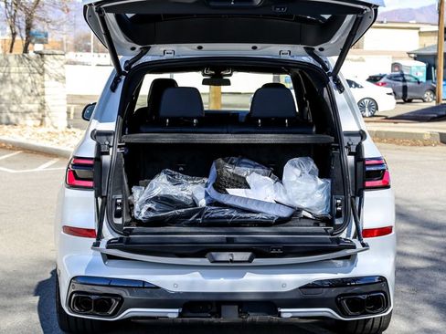 New 2026 BMW X7 M60i image 29