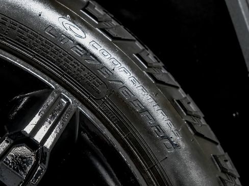 Used 2024 GMC Sierra 2500 AT4 w/ AT4 Premium Plus Package image 61