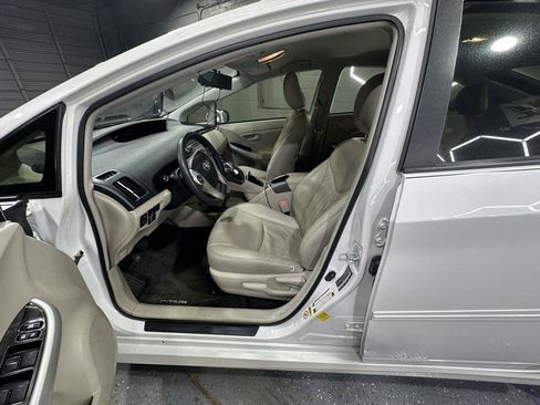 Used 2013 Toyota Prius Two FWD image 14