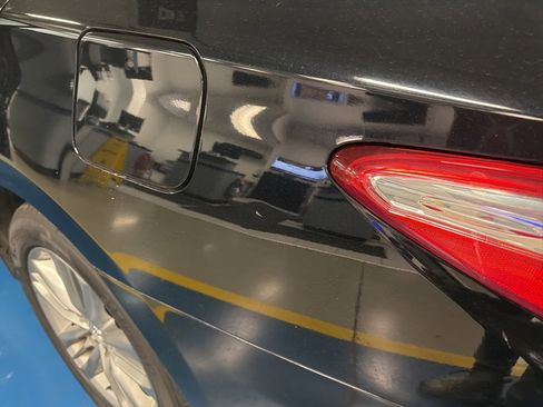 Used 2017 Toyota Camry SE image 15