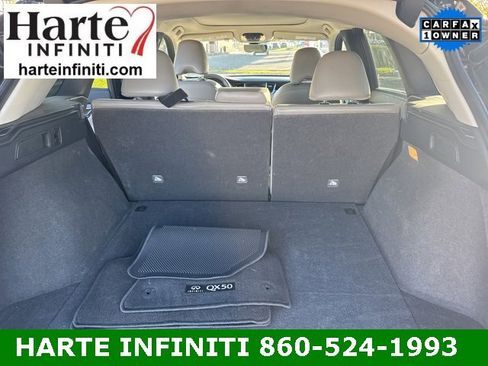 Certified 2024 INFINITI QX50 Luxe image 9