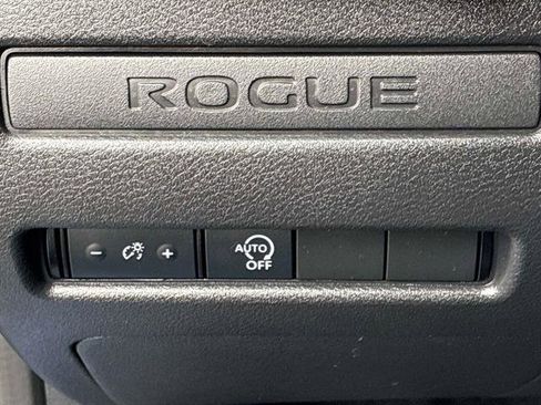 Certified 2023 Nissan Rogue S image 19