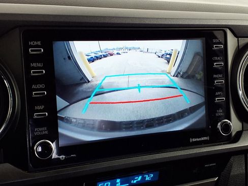 Used 2021 Toyota Tacoma TRD Sport w/ Technology Package image 25