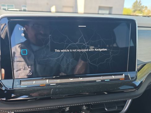 Certified 2024 Volkswagen Atlas Cross Sport SE image 28