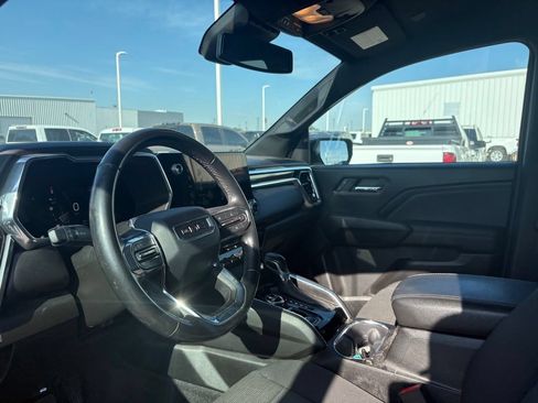 Used 2023 GMC Canyon Elevation w/ Convenience Package AWD/4WD image 12