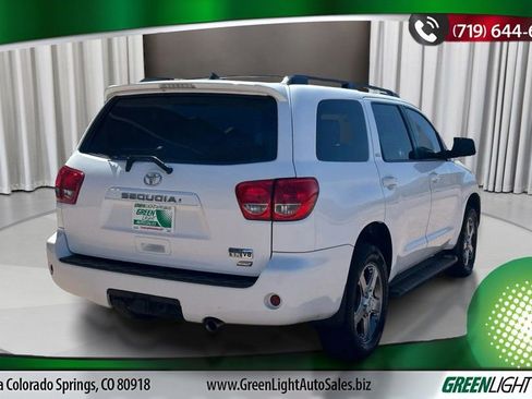 Used 2013 Toyota Sequoia SR5 w/ Sport Appearance Pkg AWD/4WD image 5