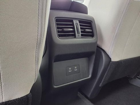 Used 2024 Nissan Rogue SV image 24