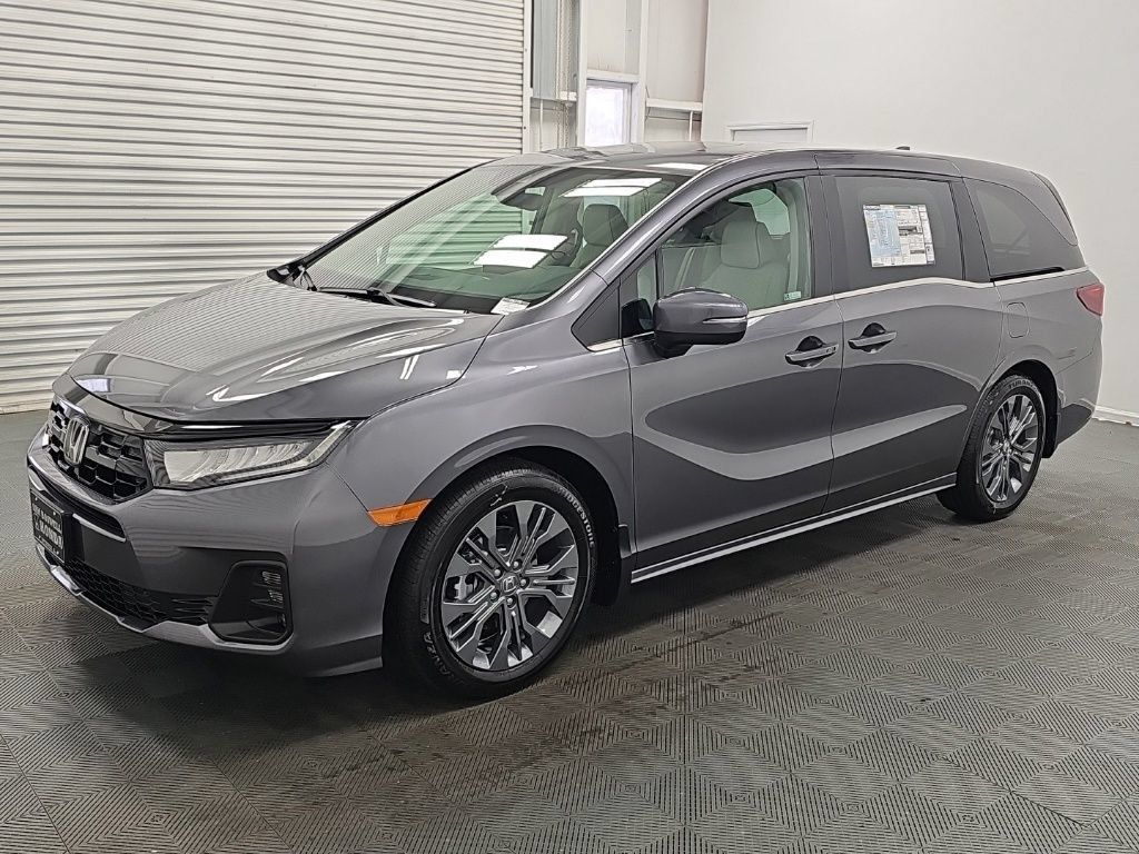 New 2026 Honda Odyssey Touring image 4