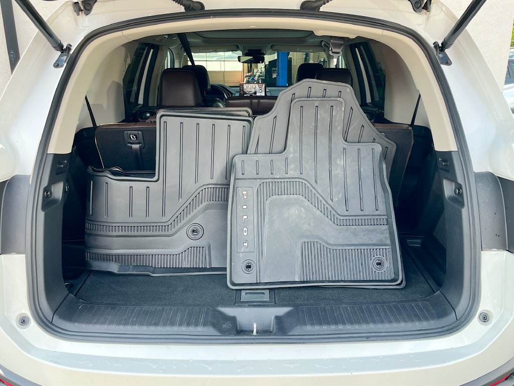 Used 2025 Honda Pilot Elite image 28