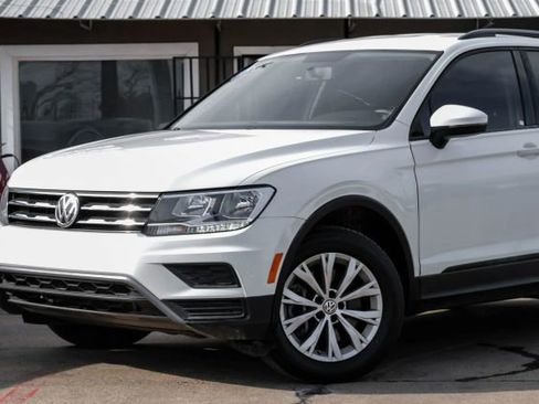 Used 2019 Volkswagen Tiguan S w/ Driver Assistance Package image 5
