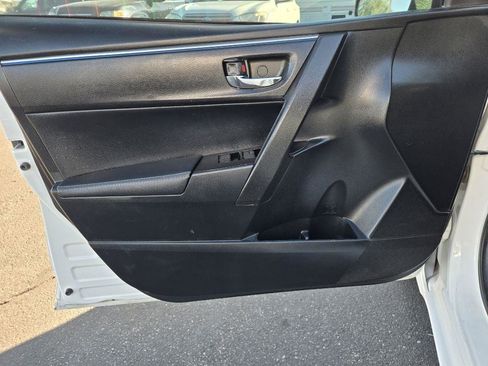 Used 2015 Toyota Corolla S image 10