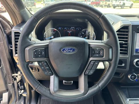 Used 2020 Ford Expedition XLT w/ Equipment Group 202A RWD image 21