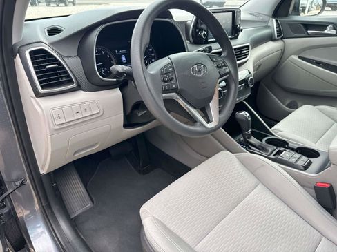 Used 2021 Hyundai Tucson SE image 17