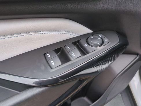 Used 2025 Chevrolet Trax LT image 21