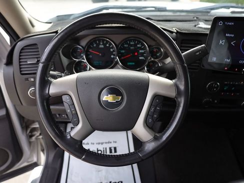 Used 2011 Chevrolet Silverado 1500 LT w/ All-Star Edition AWD/4WD image 13